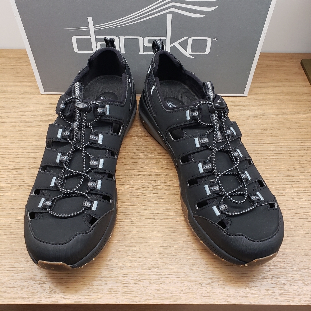 NEW Dansko Mia Sneakers For Women black